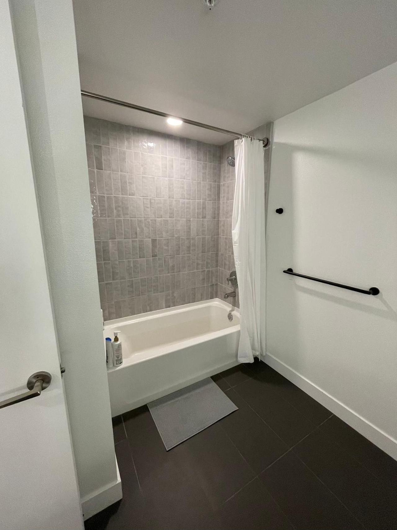Elegant Retreat In The Heart Of La, Discover Your Lavish Hideaway Los Angeles Exterior photo
